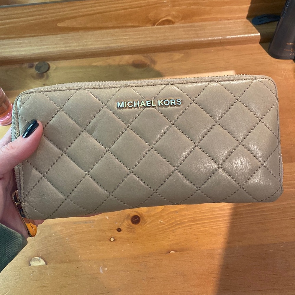 Used Michael Kors wallet